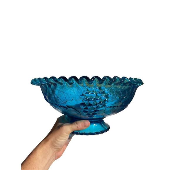 Vintage Depression blue glass fruit/candy bowl. Ruffle Edging. Grapes/leaves.10" - Picture 2 of 9